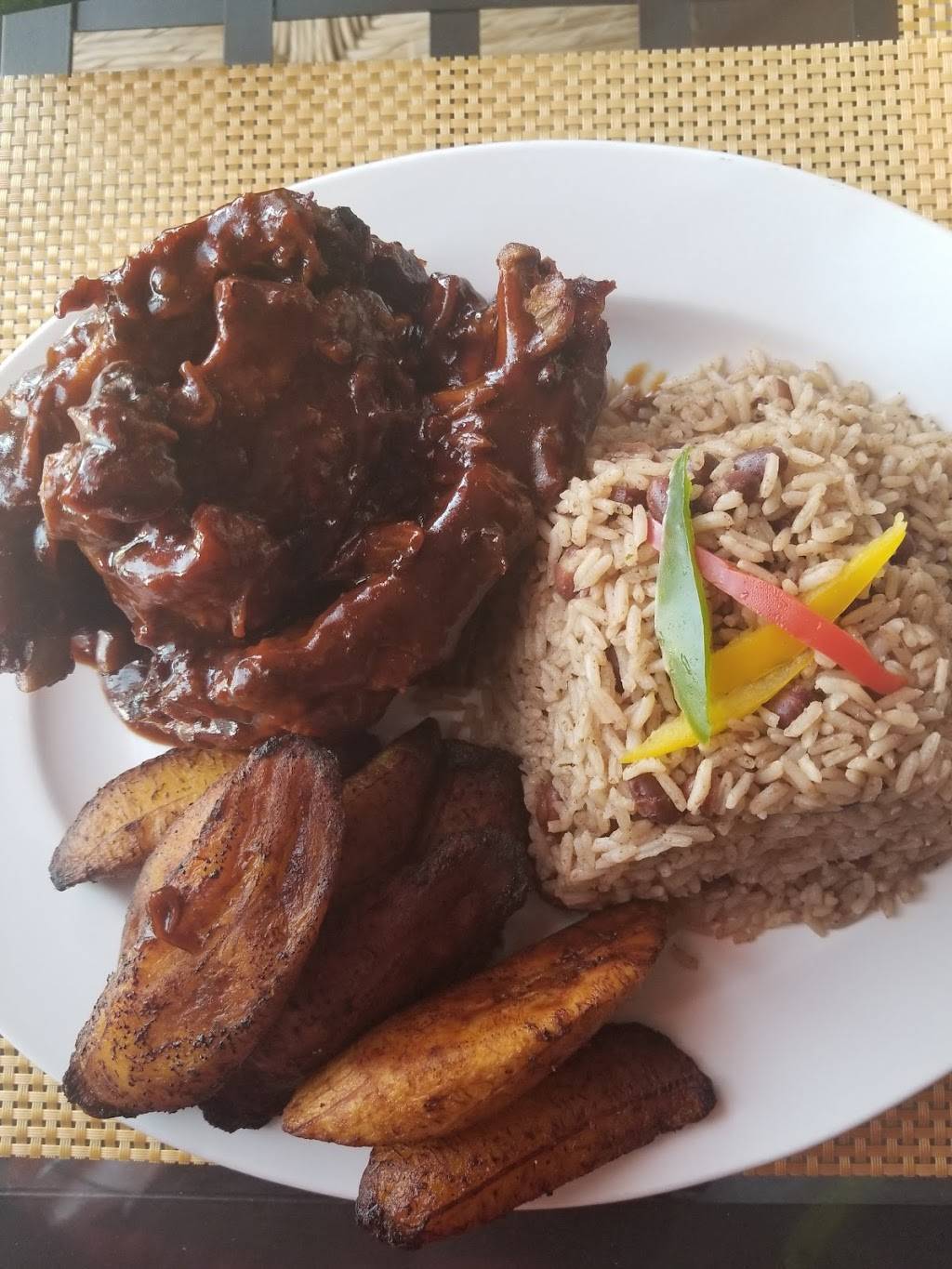 Labèl Kwizin | restaurant | 222 S Stiles St, Linden, NJ 07036, USA | 9082753946 OR +1 908-275-3946