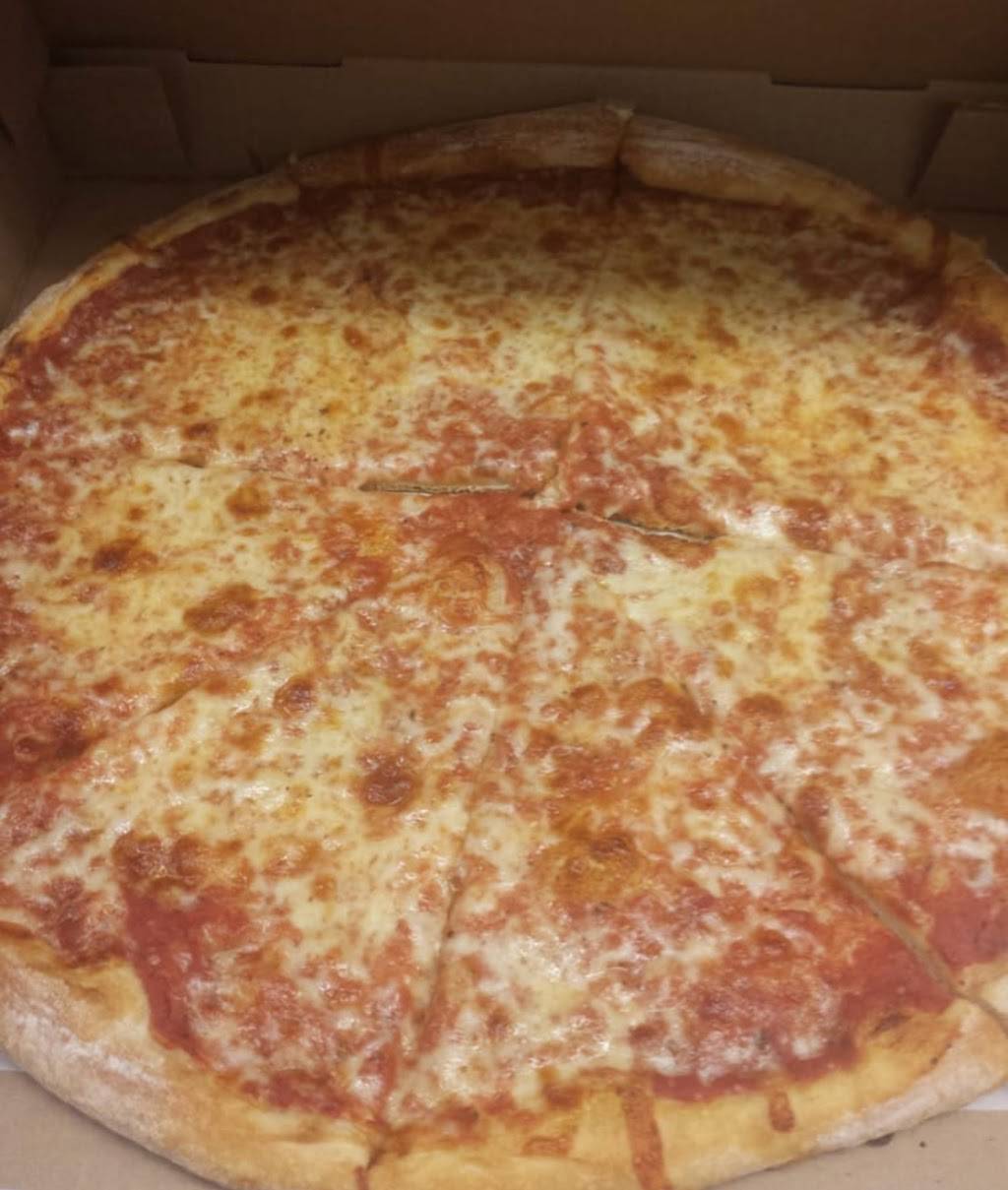 The Famous Napoli Pizza | restaurant | 944 E Passyunk Ave, Philadelphia, PA 19147, USA | 2153363833 OR +1 215-336-3833