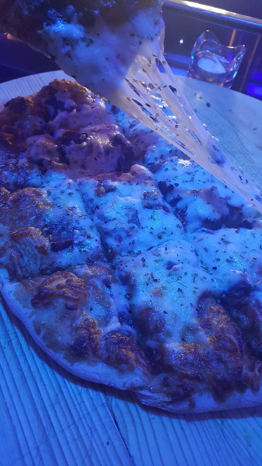 Restaurant The Café | restaurant | 5115 N Lincoln Ave, Chicago, IL 60625, USA | 7732755025 OR +1 773-275-5025