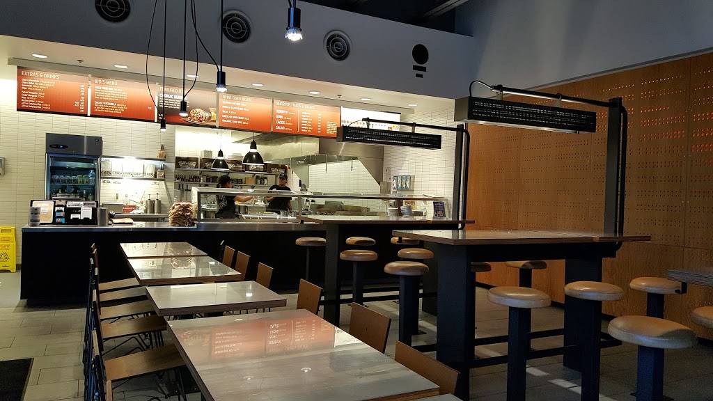 Chipotle Mexican Grill | restaurant | W176N9360 Rivercrest Dr, Menomonee Falls, WI 53051, USA | 2622513306 OR +1 262-251-3306