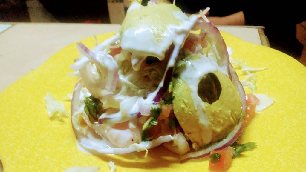 Cenaduria Saritas | restaurant | Privada Arbas 12812 01 Fracc. Villa, UrbiVilla Del Prado II, 22170 Tijuana, B.C., Mexico | 016643820919 OR +52 664 382 0919