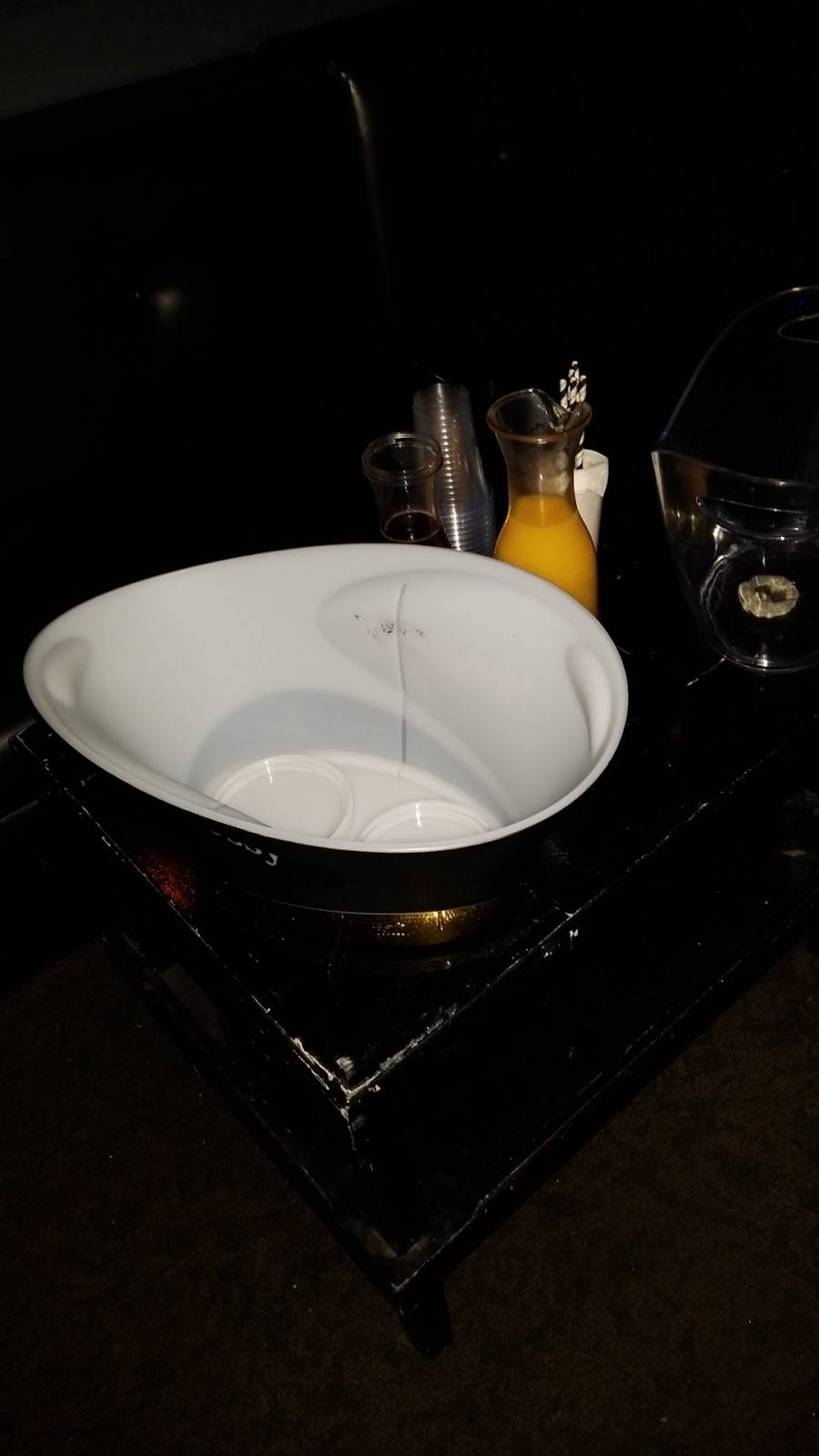 Mister East | night club | 2401 N Wood Ave, Roselle, NJ 07203, USA | 9082418396 OR +1 908-241-8396