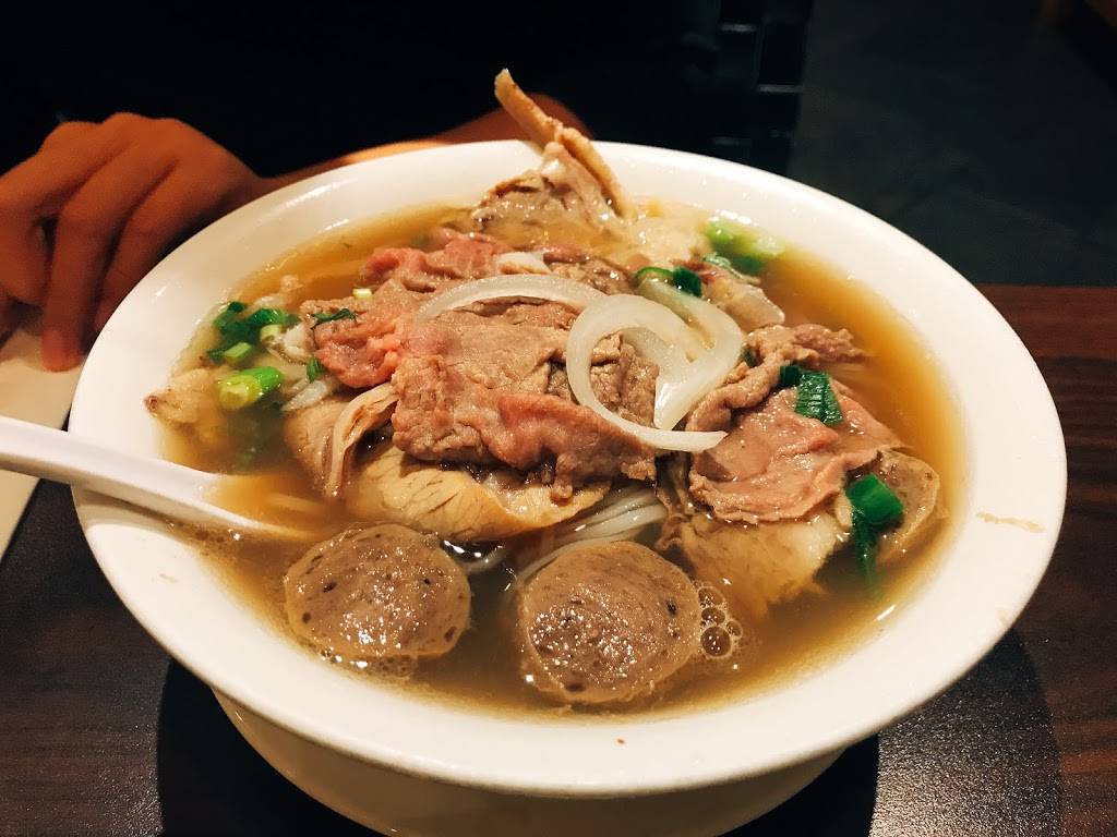 Ben Thanh | restaurant | 655 Fanshawe Park Rd W, London, ON N6G 5B4, Canada | 5194336346 OR +1 519-433-6346