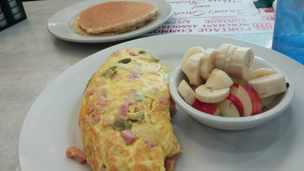 Portage House of Pancakes | restaurant | 5900 US-6, Portage, IN 46368, USA | 2197629588 OR +1 219-762-9588