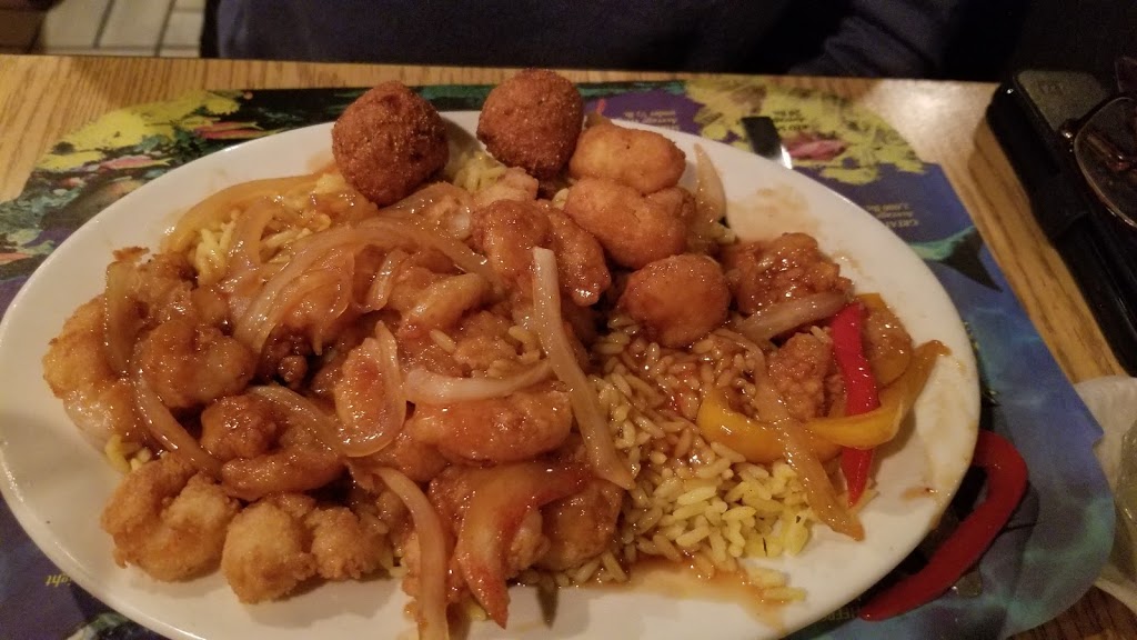 Mikees Seafood | restaurant | 205 E 2nd Ave, Gulf Shores, AL 36542, USA | 2519486452 OR +1 251-948-6452