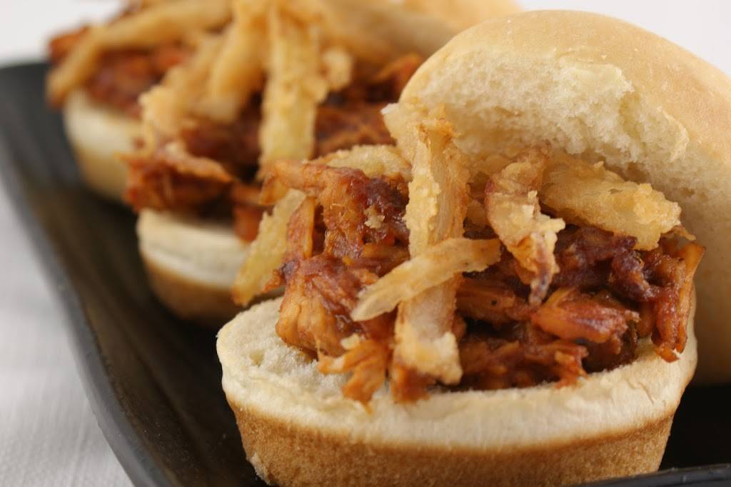 Two Bucks - Middleburg Heights | restaurant | 18336 Bagley Rd, Middleburg Heights, OH 44130, USA | 4402348344 OR +1 440-234-8344