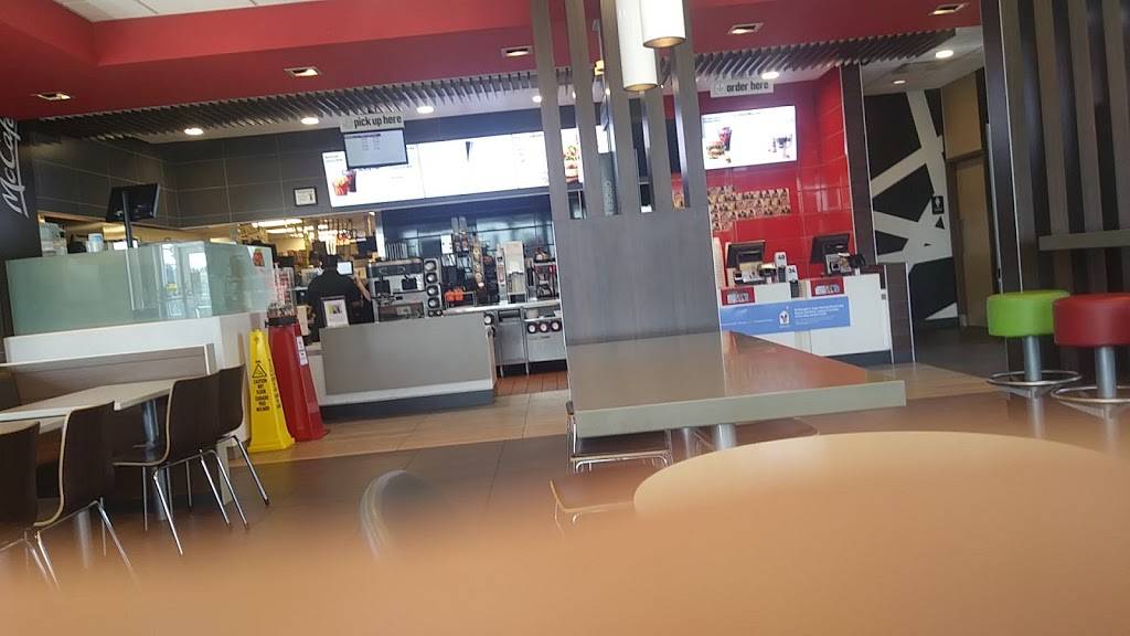 McDonalds | restaurant | 13418 S McCall Rd, Port Charlotte, FL 33981, USA | 9418280061 OR +1 941-828-0061