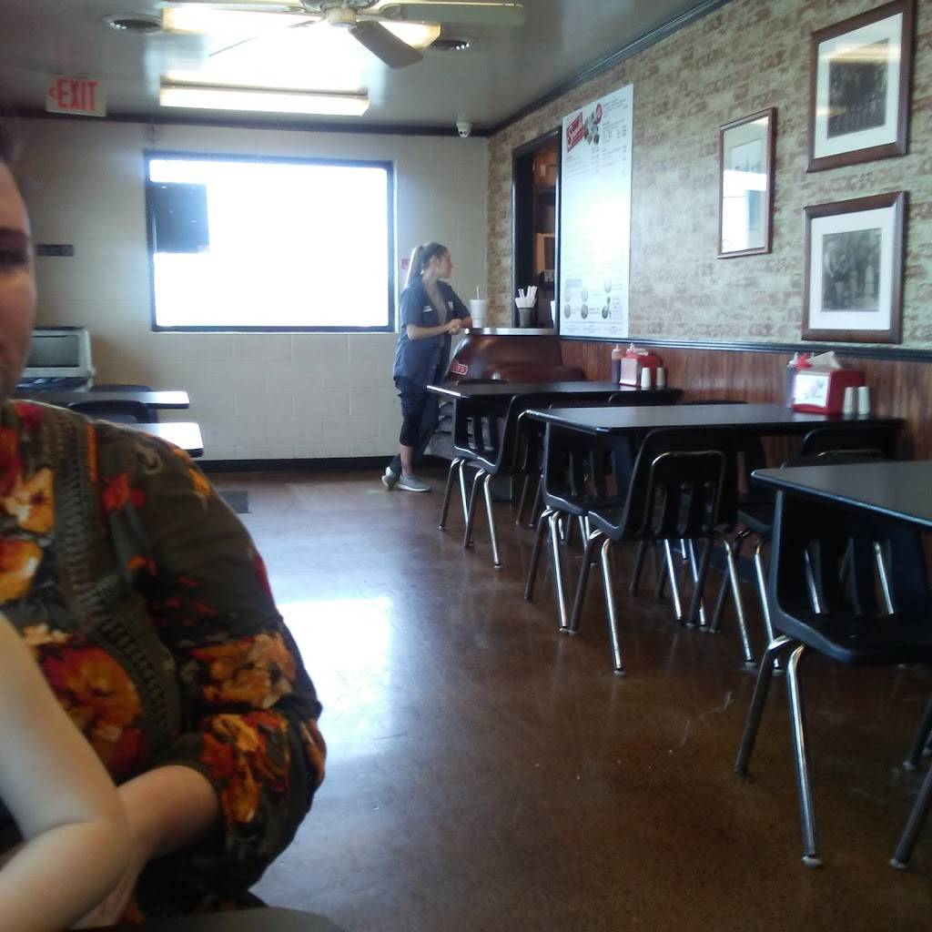 Strouds Barbeque | restaurant | 1400 W Baddour Pkwy, Lebanon, TN 37087, USA | 6154446695 OR +1 615-444-6695