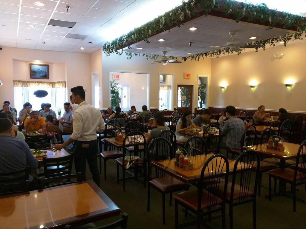 Viet House | restaurant | 11216 Lee Hwy, Fairfax, VA 22030, USA | 7039340923 OR +1 703-934-0923