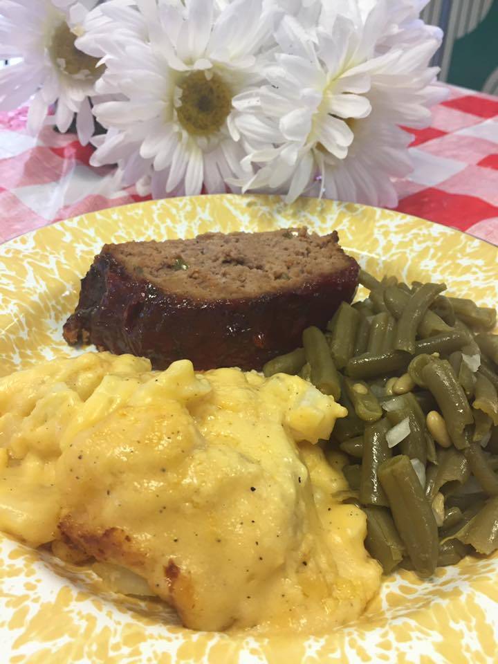 Daisys Diner at Cooters in Luray | restaurant | 4768 US-211 Suite B, Luray, VA 22835, USA | 5408432515 OR +1 540-843-2515