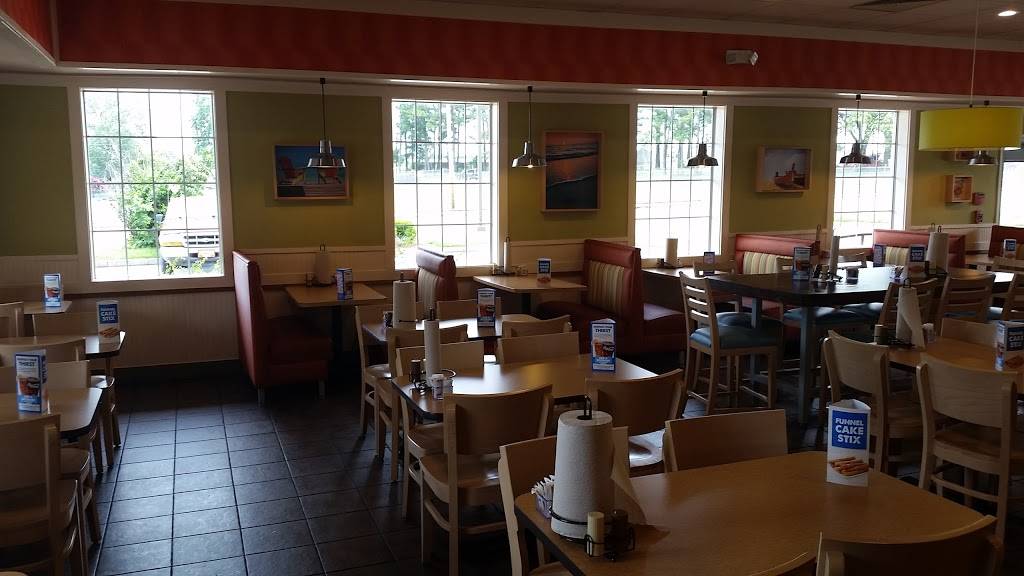 Captain Ds | restaurant | 8342 US Highway 51 N, Millington, TN 38053, USA | 9018733500 OR +1 901-873-3500