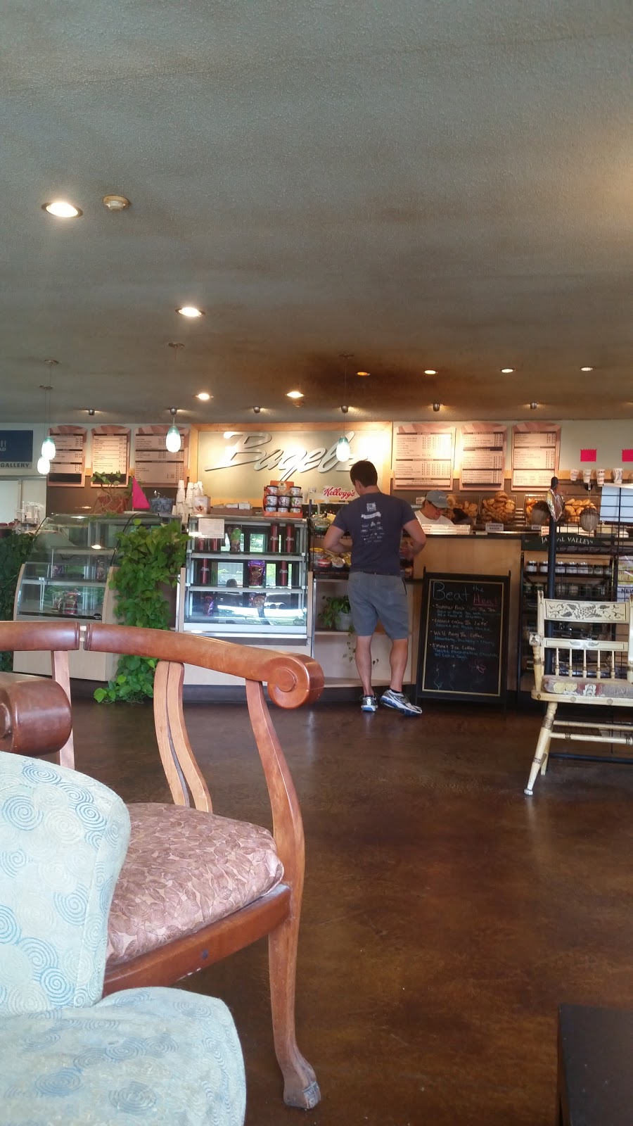 Bagelz of Wakefield | bakery | 90 Pershing Ave, South Kingstown, RI 02879, USA | 4017839700 OR +1 401-783-9700