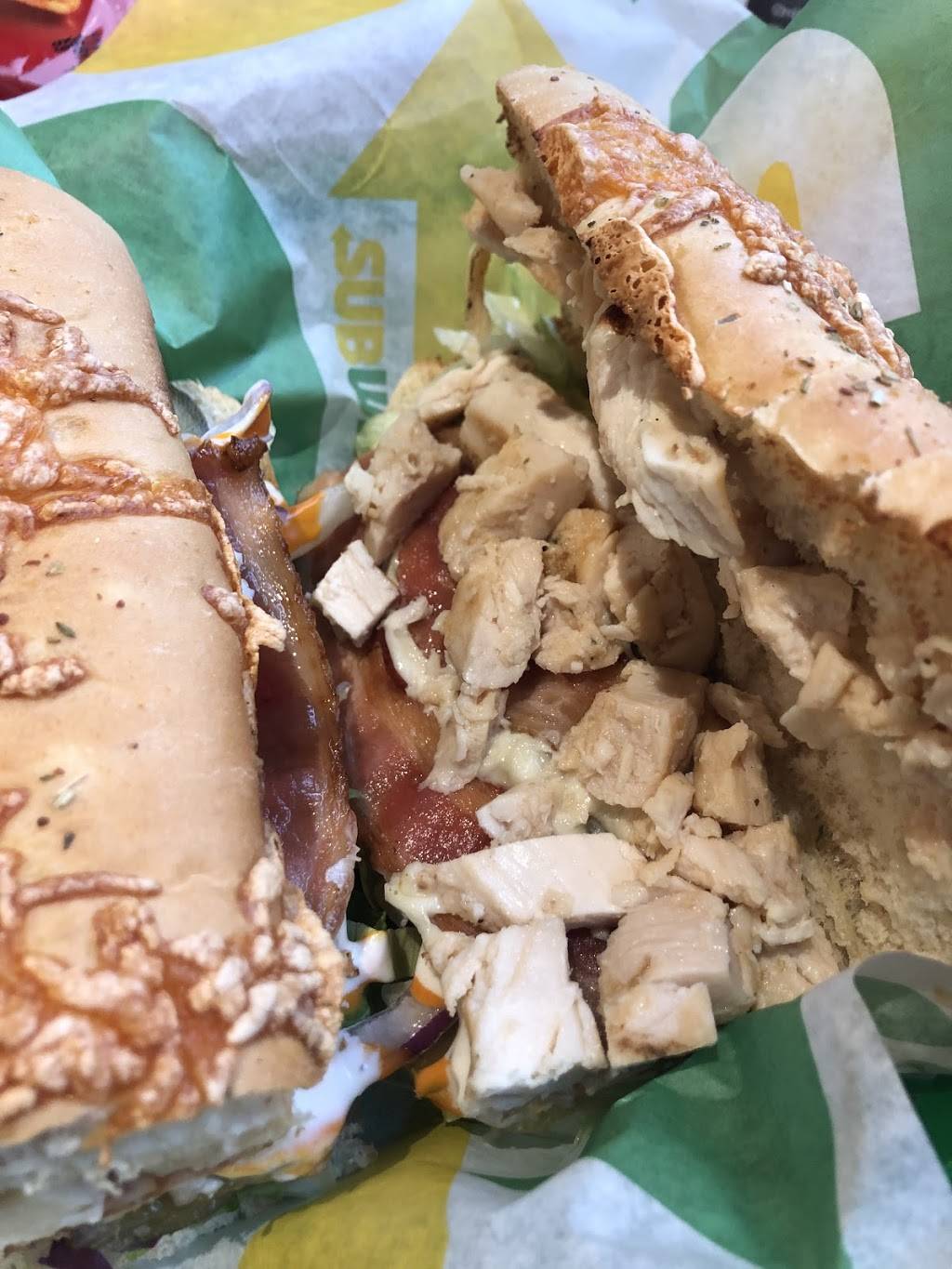 Subway | restaurant | 6313 18th Ave, Brooklyn, NY 11204, USA | 7182321294 OR +1 718-232-1294