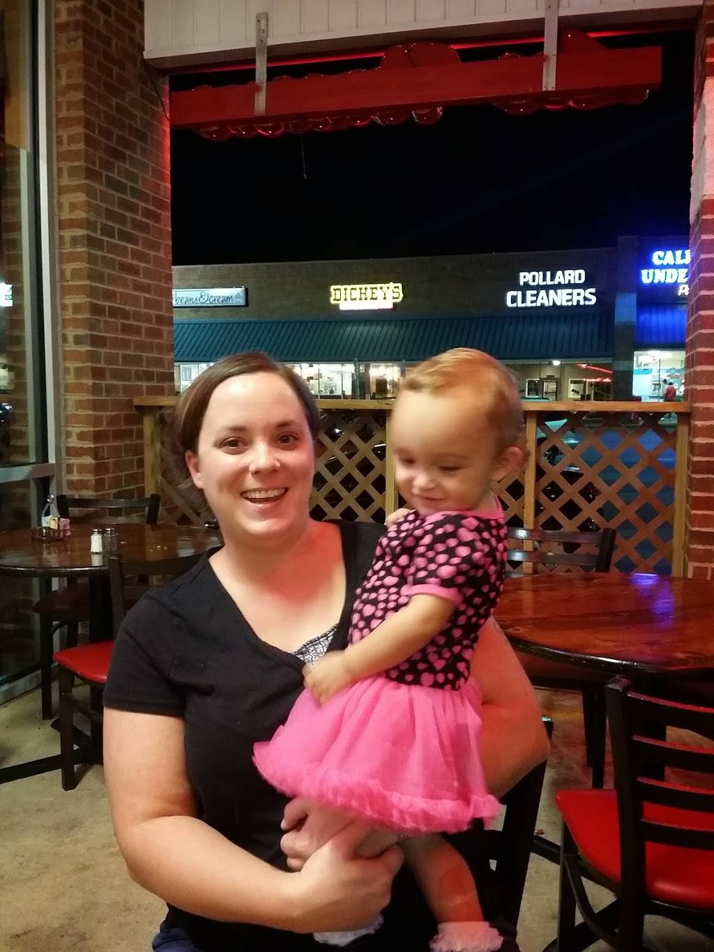 California Underground Pizzeria | meal delivery | 13620 US-43, Northport, AL 35475, USA | 2053398660 OR +1 205-339-8660