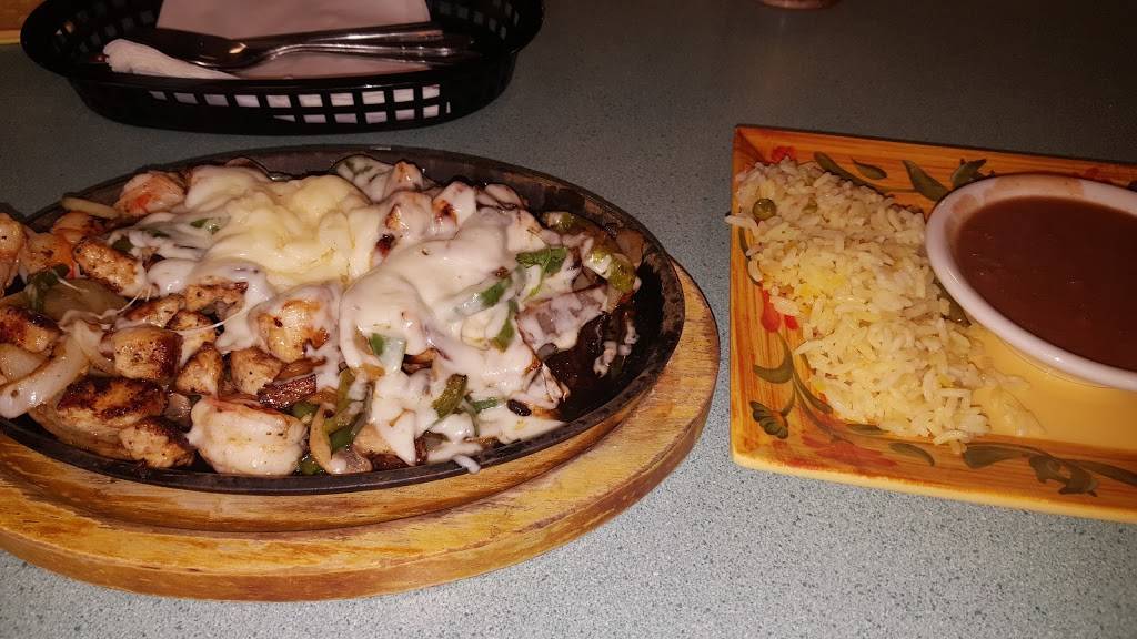 Linos Mexican Kitchen | restaurant | 222 Shrewsbury Ave, Red Bank, NJ 07701, USA | 7325309772 OR +1 732-530-9772