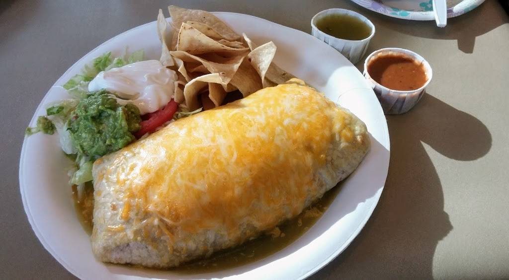 El Chinaco | restaurant | 560 W 19th St, Costa Mesa, CA 92627, USA | 9497228632 OR +1 949-722-8632