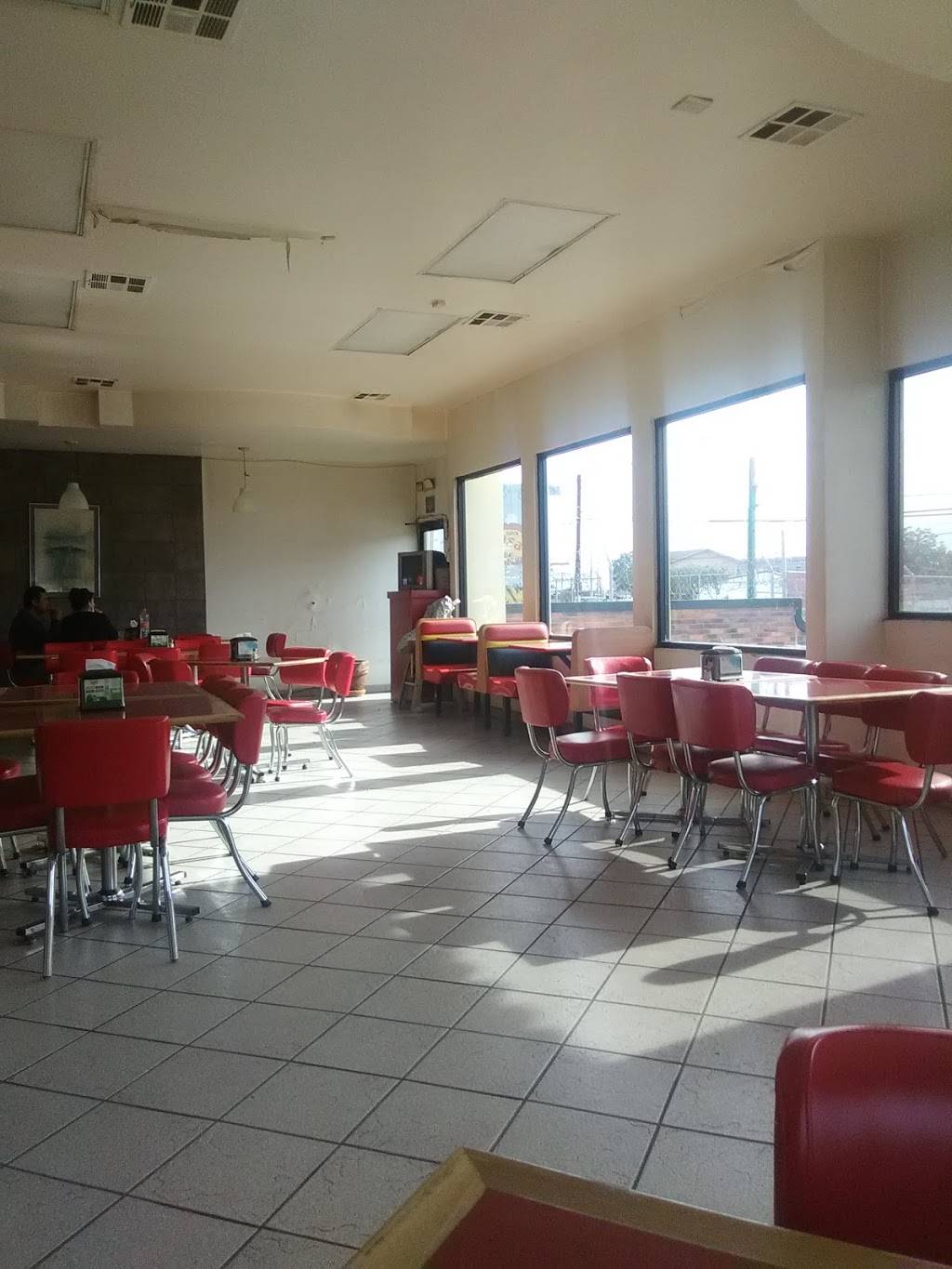 Pollo Feliz | restaurant | Guerrero 827, 17 de Agosto, Constitución (Ampl. Constitución), 22707 Rosarito, B.C., Mexico | 016611201469 OR +52 661 120 1469