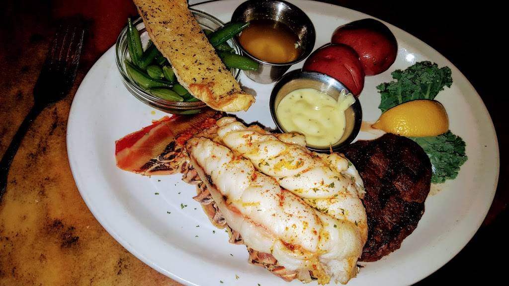 Flamingo Grill | restaurant | 7050 N Kings Hwy, Myrtle Beach, SC 29572, USA | 8434495388 OR +1 843-449-5388