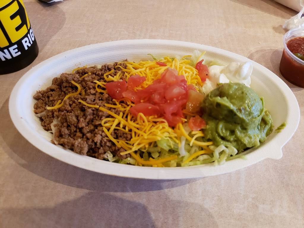 Taco Bueno | restaurant | 125 E 2nd St, Edmond, OK 73034, USA | 4053407490 OR +1 405-340-7490