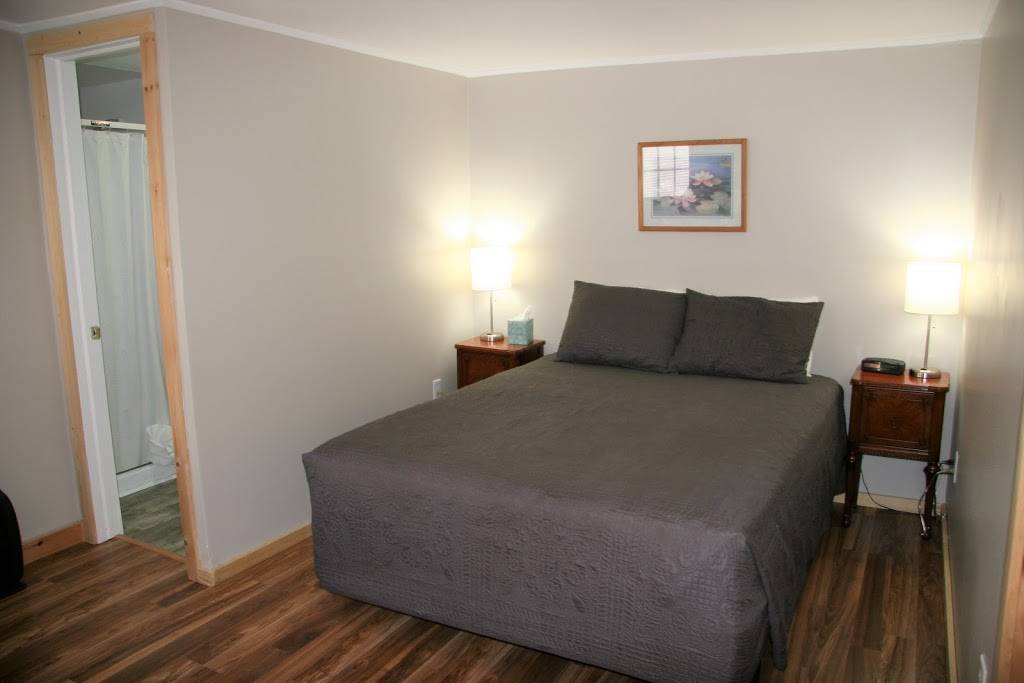 Lakeside Resort & 3812 Bistro | restaurant | 3812 NY-14, Watkins Glen, NY 14891, USA | 6075354232 OR +1 607-535-4232