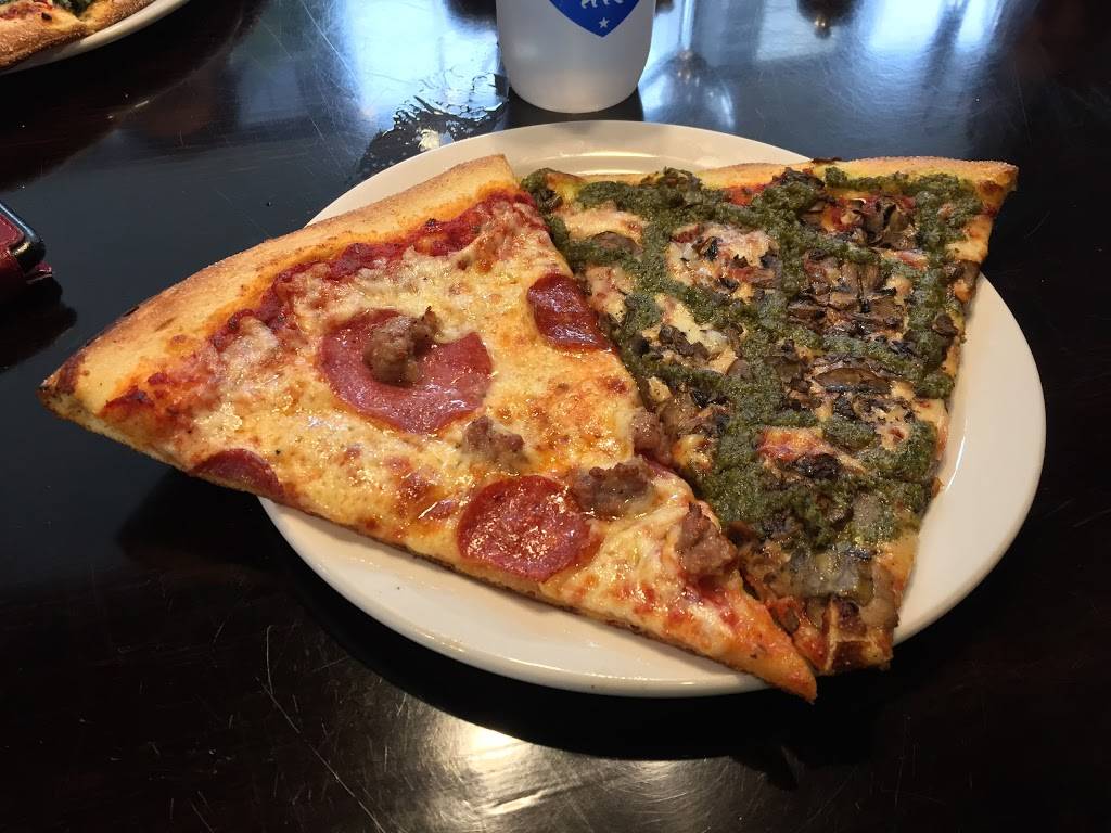 Gochees Pizza | meal delivery | 2 Embarcadero Center, San Francisco, CA 94111, USA | 4158349600 OR +1 415-834-9600