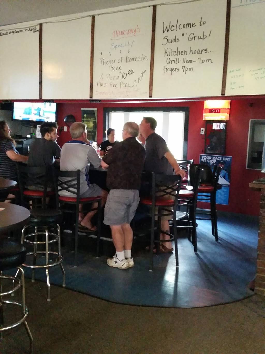 Suds and Grub | restaurant | 4507 Douglas Ave, Racine, WI 53402, USA | 2626397770 OR +1 262-639-7770