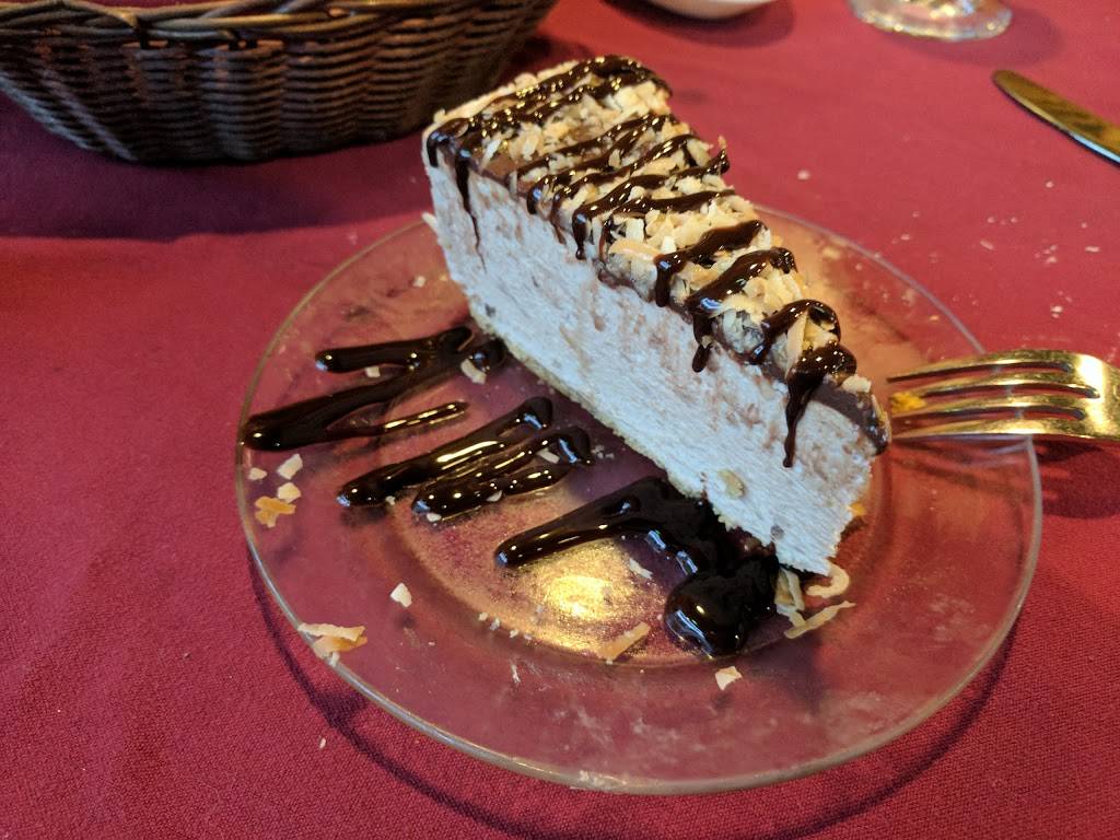 Pasqualinos Italian Restaurant | restaurant | 25 Everett St, Bryson City, NC 28713, USA | 8284889555 OR +1 828-488-9555