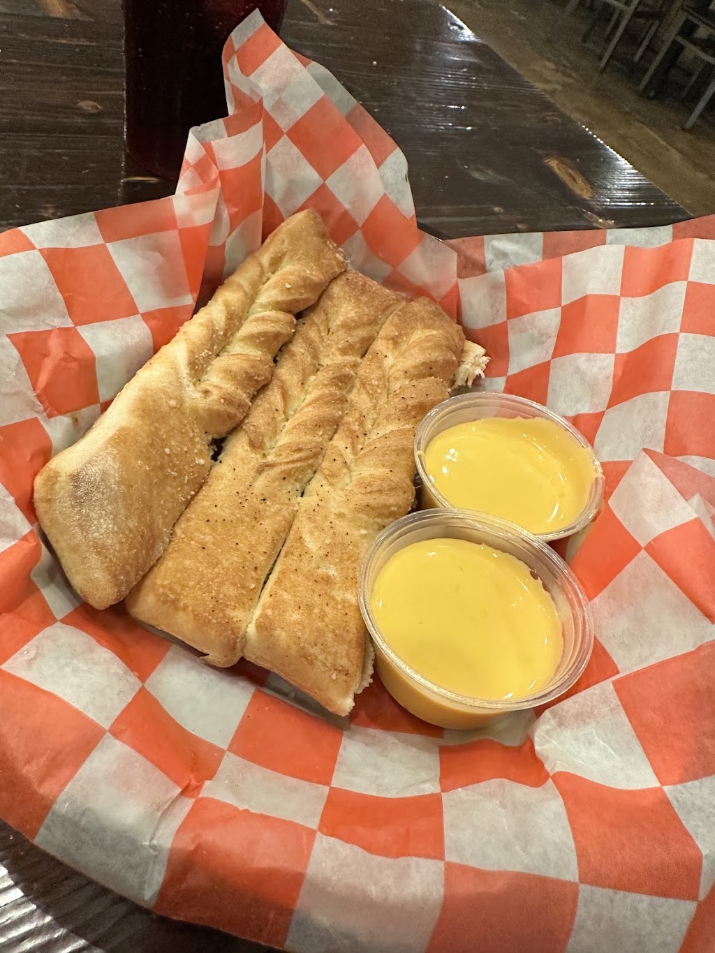 Bronkos of Southeast Indy | restaurant | 5209 E Thompson Rd, Indianapolis, IN 46237, USA | 3174269933 OR +1 317-426-9933