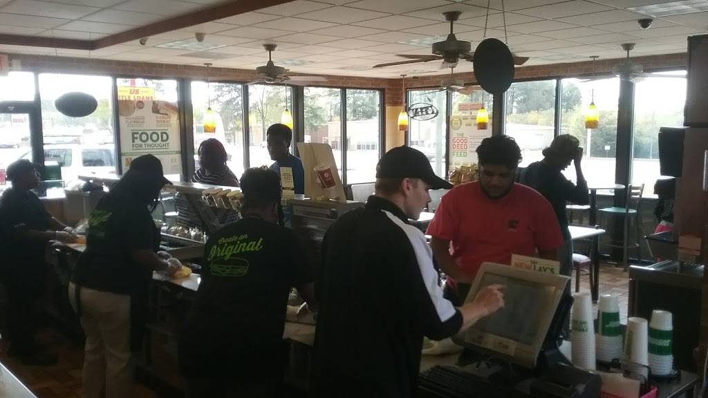 Subway | restaurant | 1145 Forestdale Blvd, Birmingham, AL 35214, USA | 2057984931 OR +1 205-798-4931