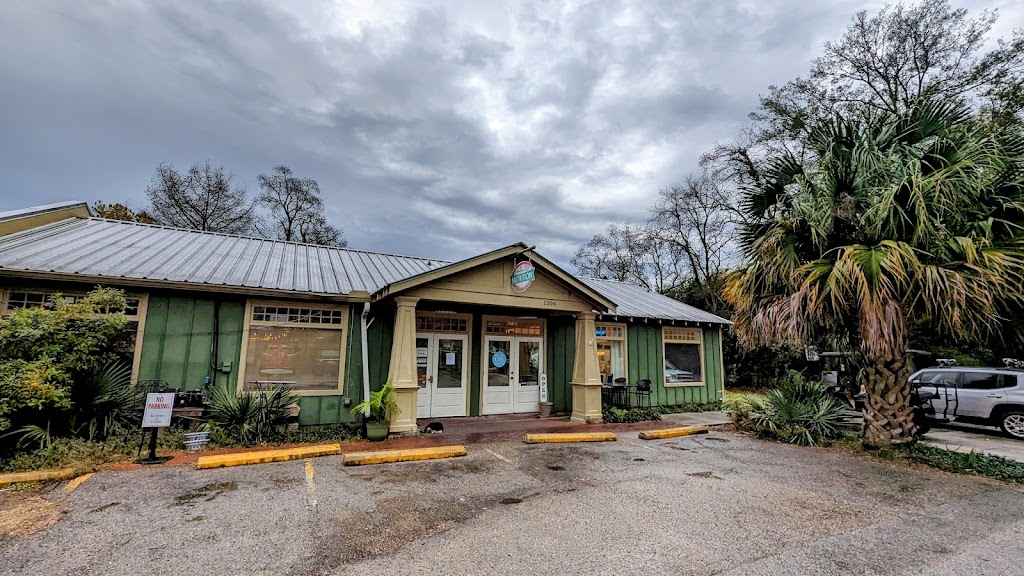 Downtown Ocean Springs Nutrition | restaurant | 1206 Government St, Ocean Springs, MS 39564, USA | 2288613788 OR +1 228-861-3788