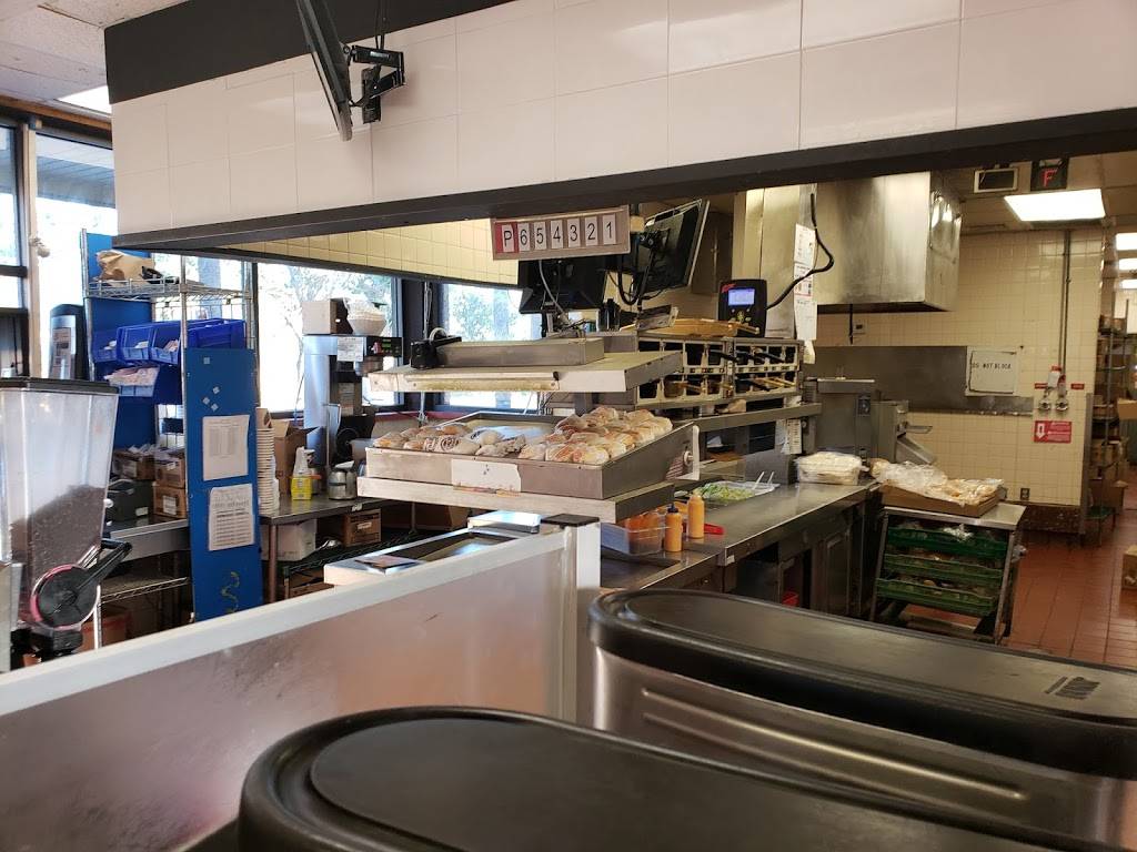 Burger King | restaurant | 9031 Old Dixie Hwy, Lake Park, FL 33403, USA | 5618420699 OR +1 561-842-0699