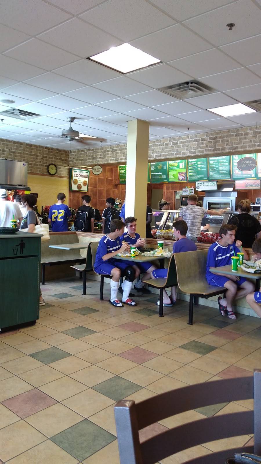 Subway | restaurant | 2331 108th Ln NE, Blaine, MN 55449, USA | 7637867827 OR +1 763-786-7827