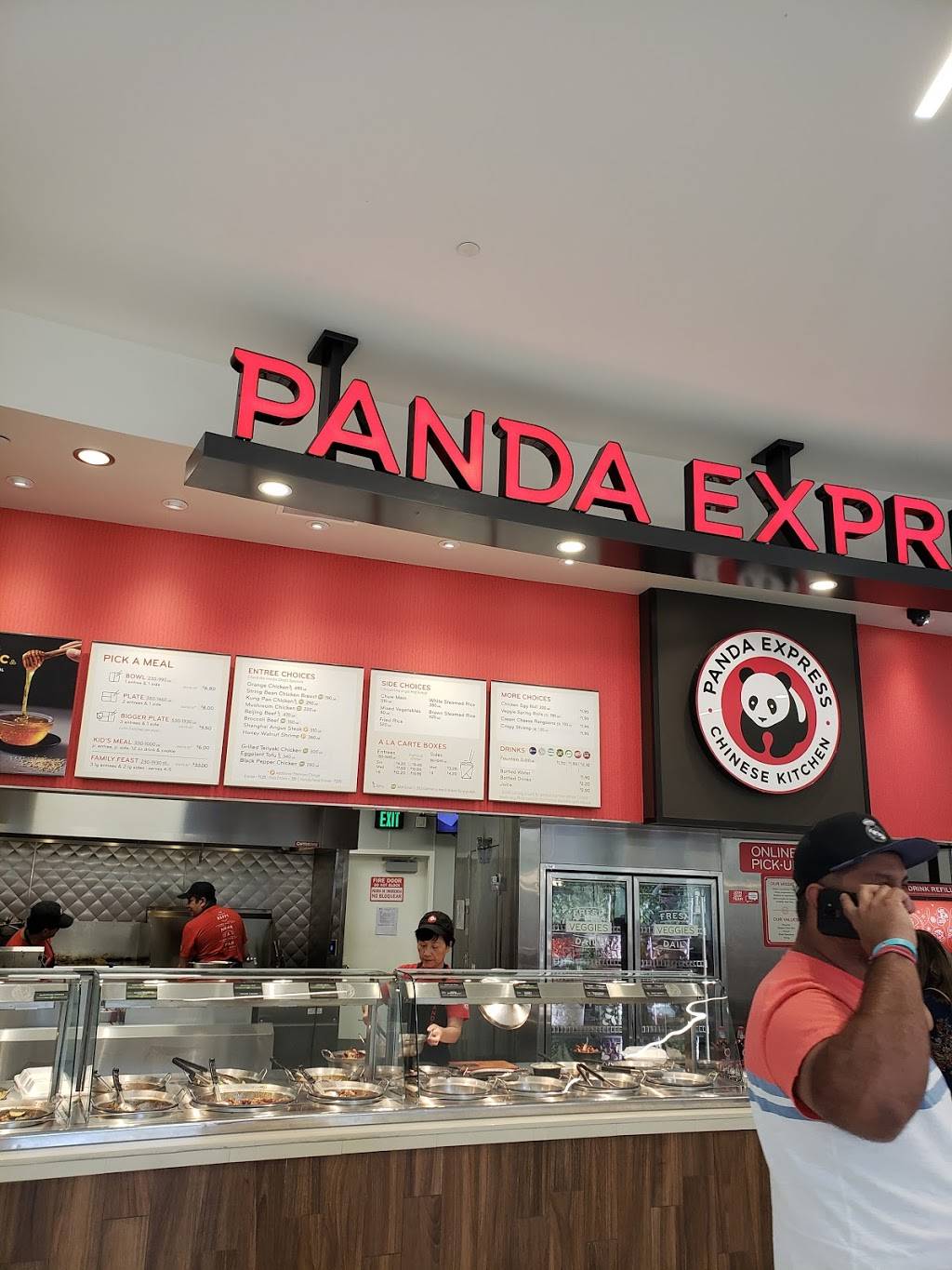Panda Express | restaurant | 201 E Magnolia Blvd, Burbank, CA 91501, USA | 8185598711 OR +1 818-559-8711