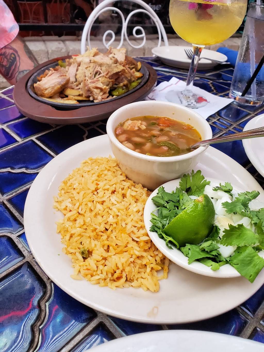 La Fogata Mexican Cuisine | restaurant | 2427 Vance Jackson Rd, San Antonio, TX 78213, USA | 2103401337 OR +1 210-340-1337