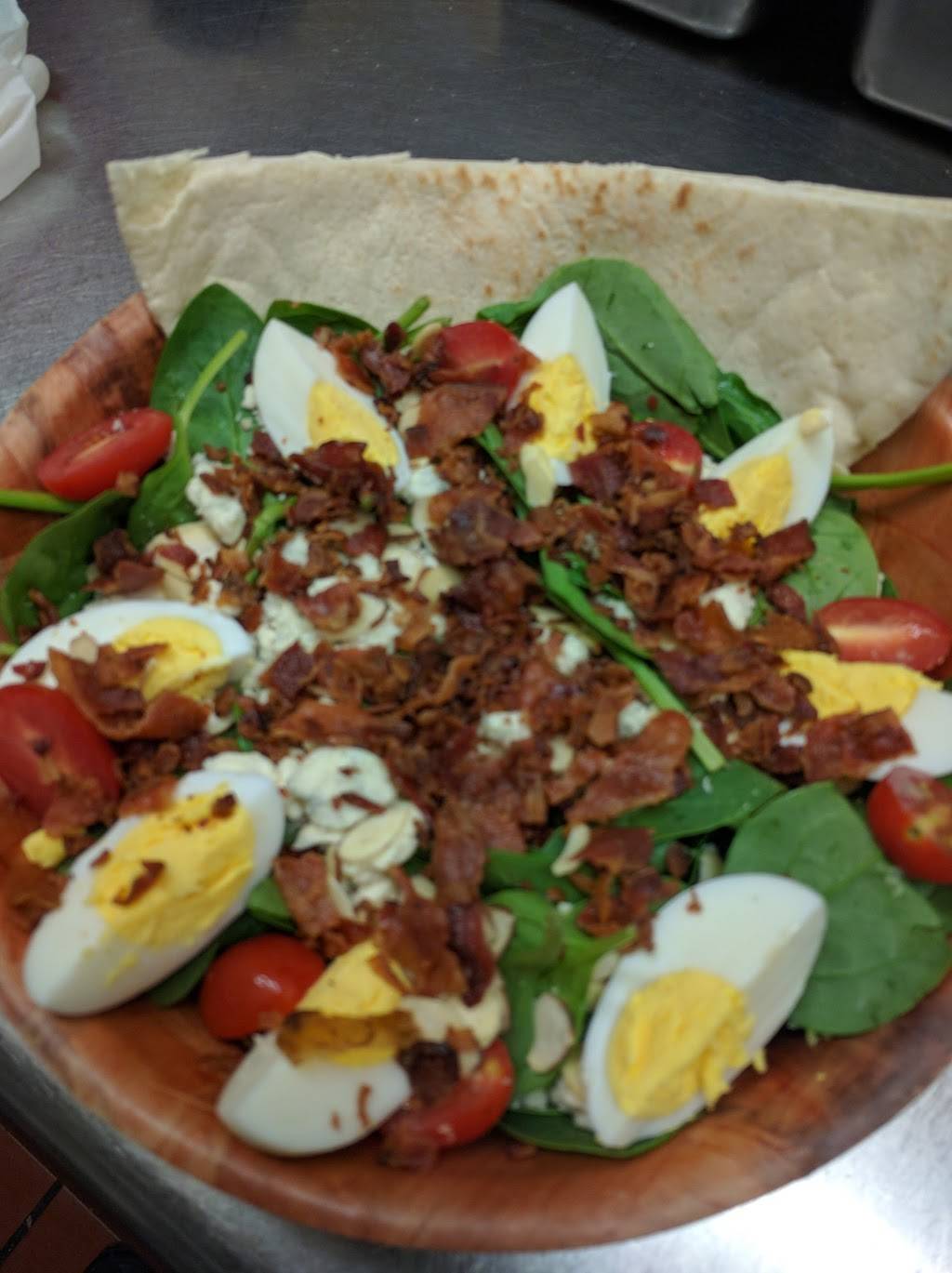 Luciosos Pub | restaurant | 6 Spring Ln, Plymouth, MA 02360, USA | 5087460056 OR +1 508-746-0056