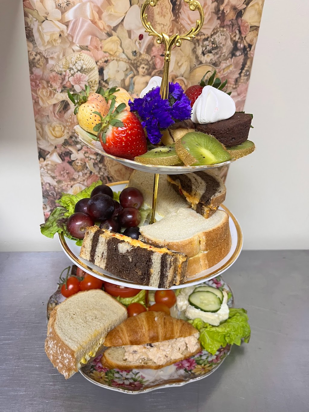 The Tea Room | restaurant | 7433 State Rd 21, Keystone Heights, FL 32656, USA | 3525358510 OR +1 352-535-8510