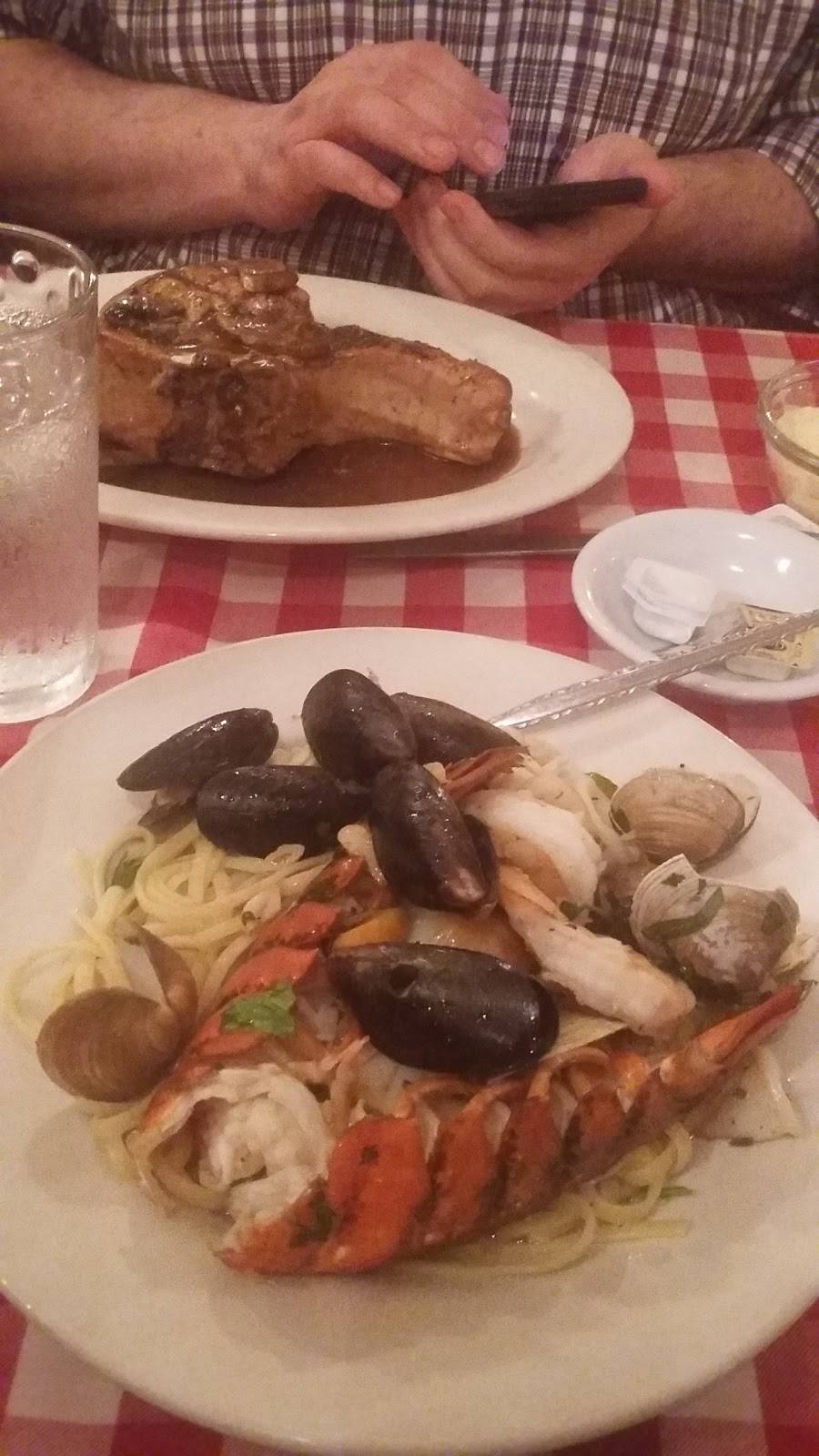 La Trattoria Restaurant | restaurant | 2152 Main St, Dunedin, FL 34698, USA | 7277335664 OR +1 727-733-5664