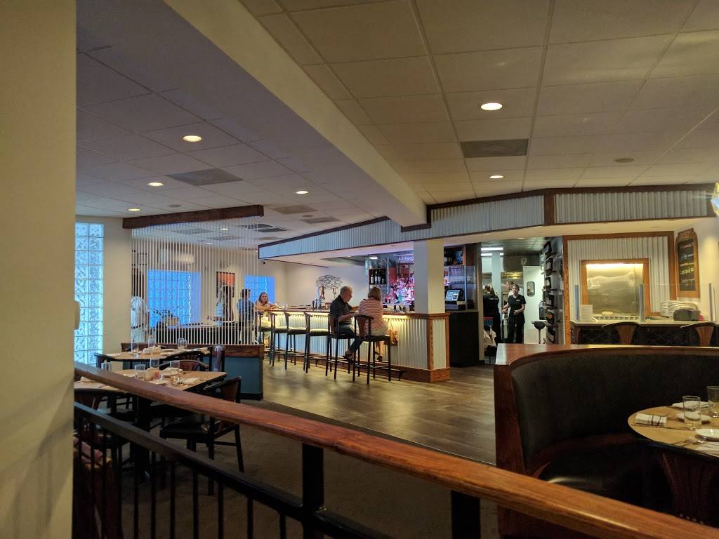 Cool Springs Fish Bar & Restaurant | restaurant | 2463 S State St, Dover, DE 19901, USA | 3026981955 OR +1 302-698-1955