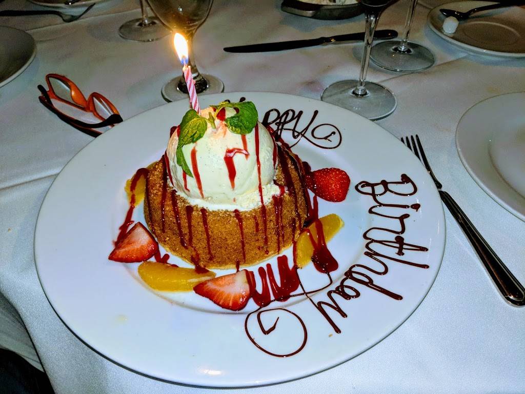 Mastros City Hall | restaurant | 6991 E Camelback Rd, Scottsdale, AZ 85251, USA | 4809414700 OR +1 480-941-4700