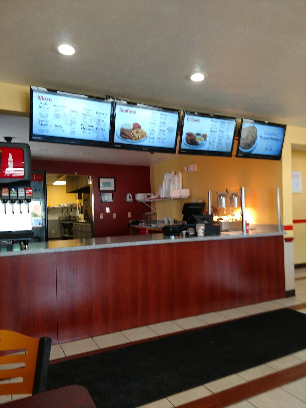 Chicken Coop Restaurant | restaurant | 50741 IN-933, South Bend, IN 46637, USA | 5748553299 OR +1 574-855-3299