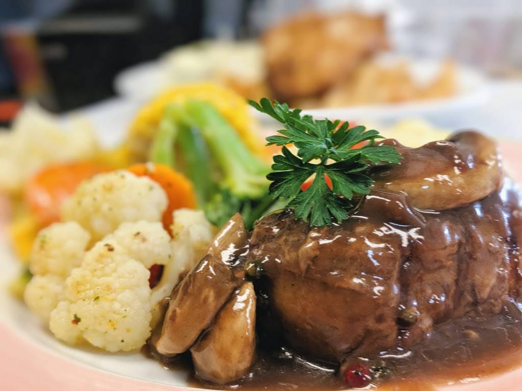 Harbourview Marina Restaurant | restaurant | 5 Bay St W, Brighton, ON K0K 1H0, Canada | 6134751515 OR +1 613-475-1515