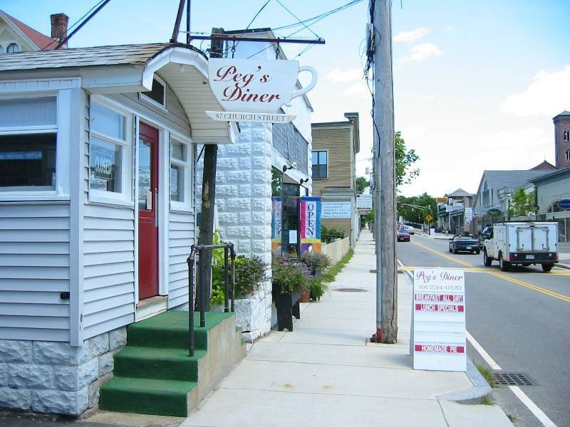 Pegs Diner | restaurant | 87 Church St, Whitinsville, MA 01588, USA | 5082340170 OR +1 508-234-0170