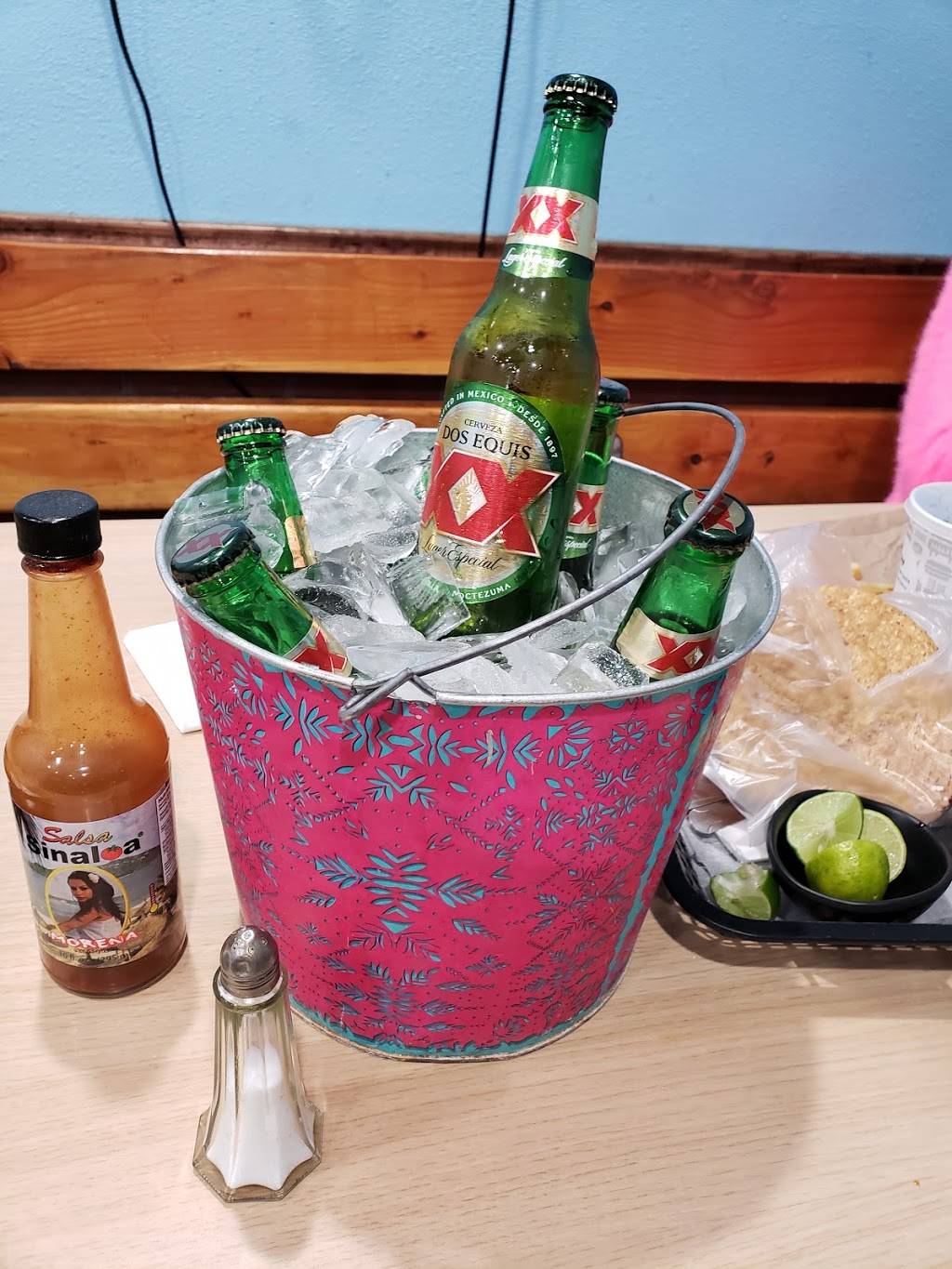 Mariscos El Ostion | restaurant | 995 W Mission Blvd, Pomona, CA 91766, USA | 9096221870 OR +1 909-622-1870