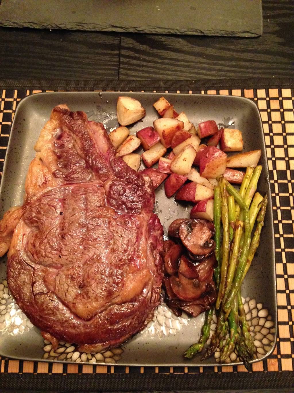 Snyders Bar and Grill | restaurant | 1206, 3320 Elliston Cir, Philadelphia, PA 19114, USA | 2674742276 OR +1 267-474-2276