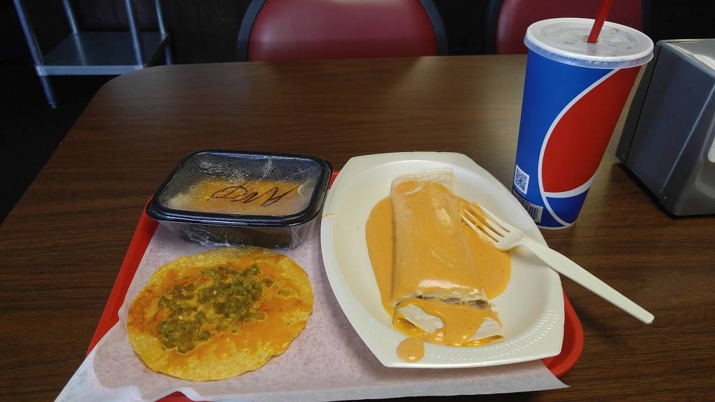 Taco Villa | restaurant | 5300 SW 21st St A, Topeka, KS 66604, USA | 7852728030 OR +1 785-272-8030