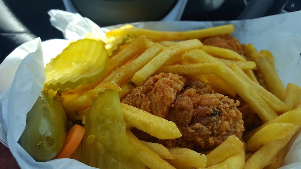 Henderson Chicken | restaurant | 8266 Abrams Rd, Dallas, TX 75231, USA | 2143408777 OR +1 214-340-8777