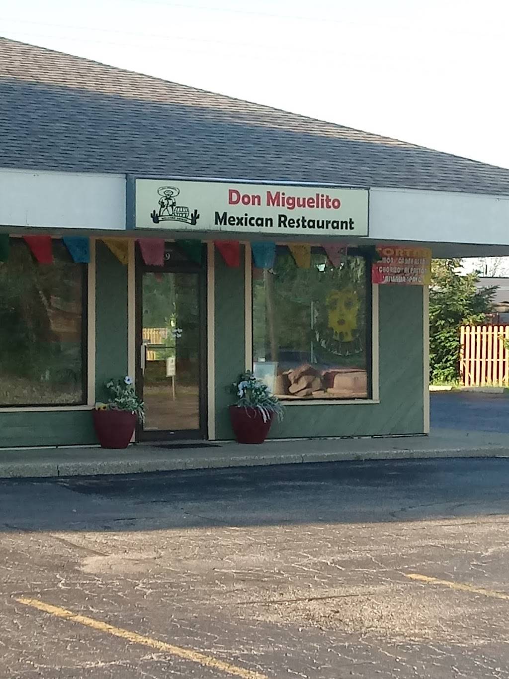 Don Miguelito Mexican Restaurant | restaurant | 11975 E Lakewood Blvd #9, Holland, MI 49424, USA | 6163922965 OR +1 616-392-2965