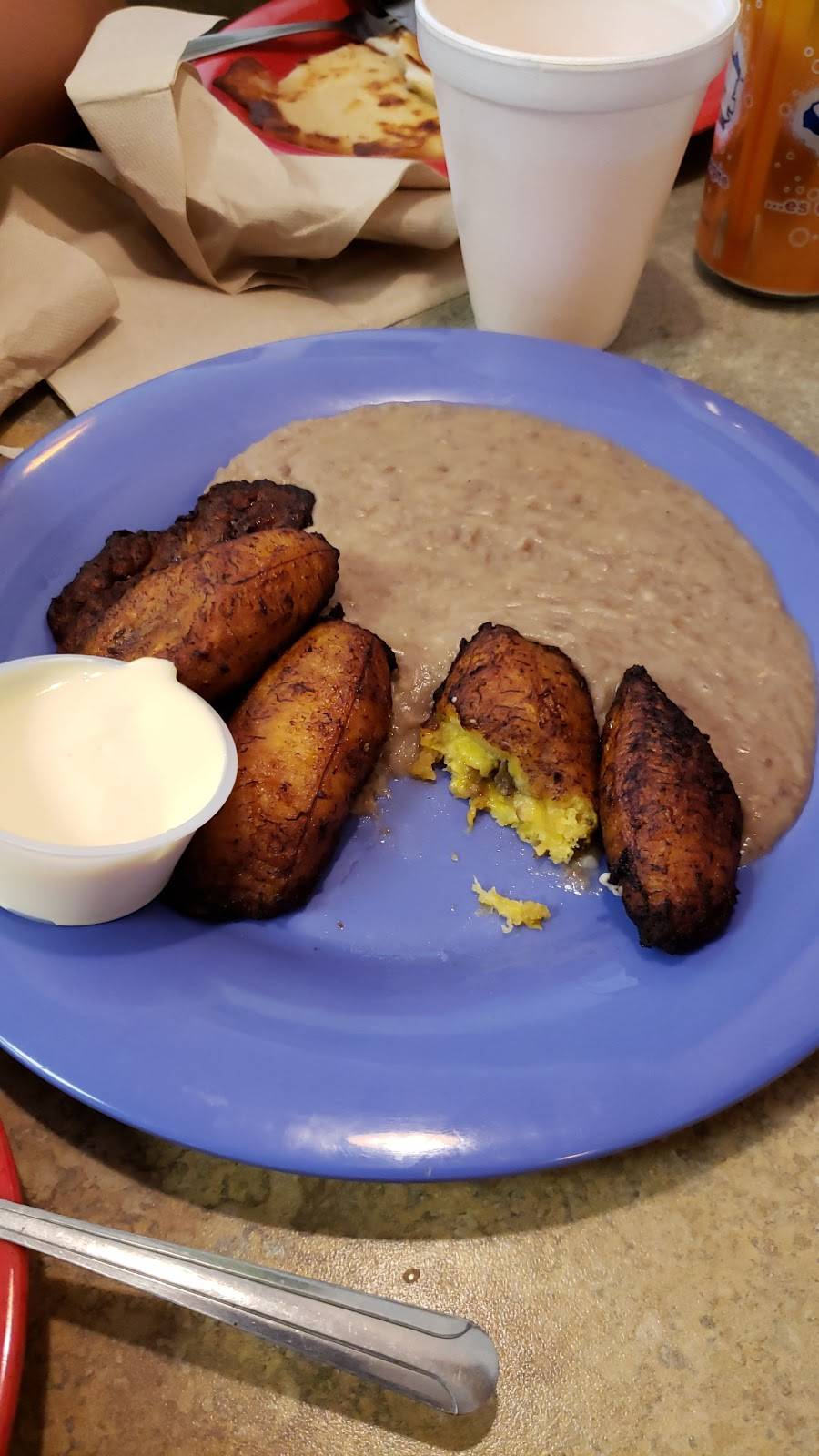 Pupusita Express | restaurant | 1114 N Cedar Lake Rd, Round Lake Beach, IL 60073, USA | 8475505325 OR +1 847-550-5325