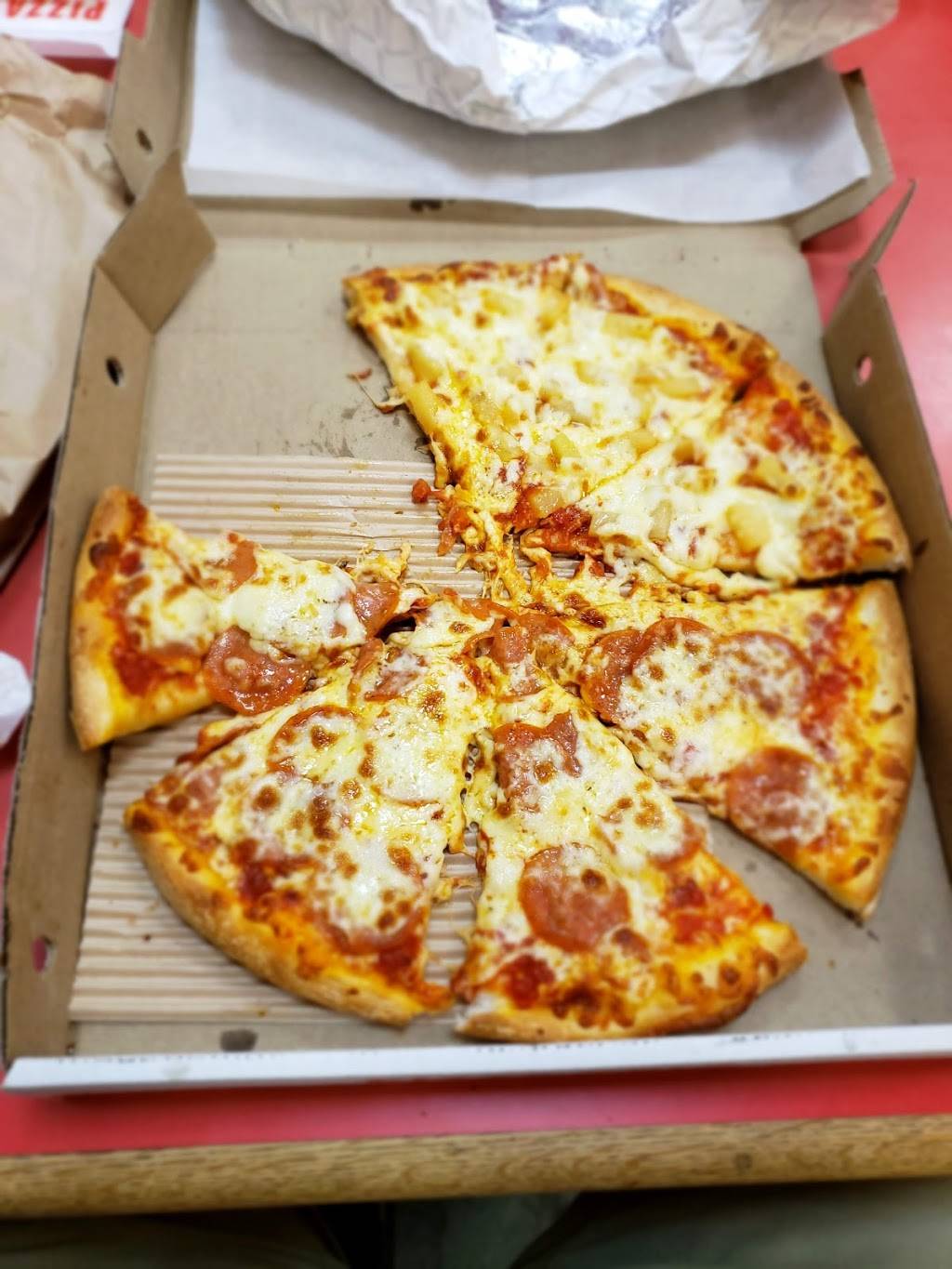 Pizza Nova | restaurant | 9275 Bayview Ave, Richmond Hill, ON L4C 9X4, Canada | 4164390000 OR +1 416-439-0000