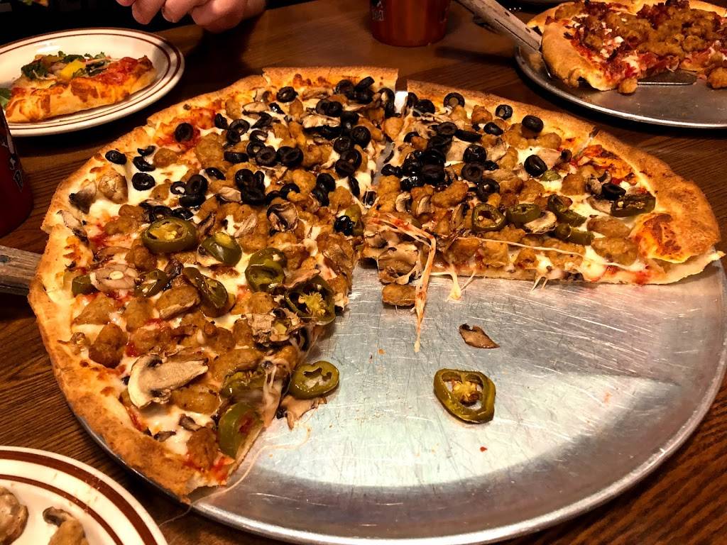 Hideaway Pizza | restaurant | 577 Buchanan Ave, Norman, OK 73069, USA | 4052924777 OR +1 405-292-4777